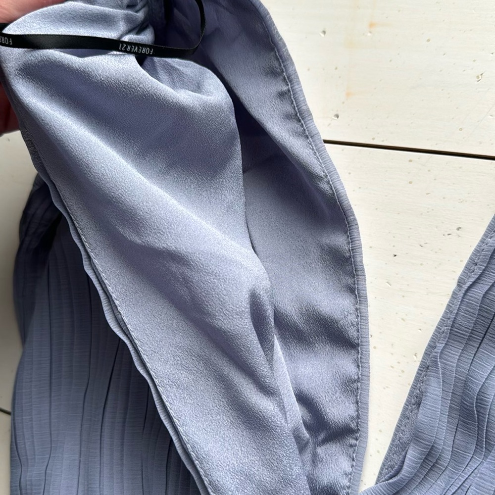 Forever 21 Blue Top - Picture 3 of 7